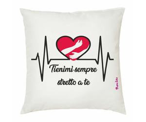 cuscino 40x40 disegno cuore rosso abbraccio mani battito tienimi sempre stretto