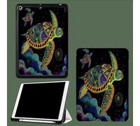 Custodia per iPad 6ª/5ª gen 2018/2017 9,7", cover protettiva sottile e leggera con portapenne, supporto a tre ante e funzione sospensione/riattivazione automatica,Tartaruga Fantastica