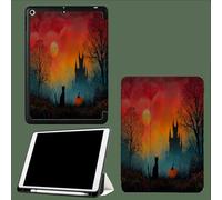 Custodia per iPad 6ª/5ª generazione 2018/2017 9,7", cover protettiva sottile e leggera con portapenne, supporto a tre ante e funzione sospensione/riattivazione automatica,Tema Castello/Halloween
