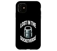 Custodia per iPhone 11 Lost In The Socketverse - Presa da 10 mm, per meccanici di auto