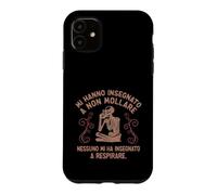 Custodia per iPhone 11 Mi hanno insegnato a respirare... ironica divertente skull