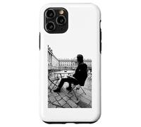 Custodia per iPhone 11 Pro Richard Hawley in piedi al bordo del cielo di Andy Willsher