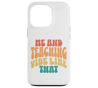 Custodia per iPhone 13 Pro Io e Insegnamento Vibe Come Quel retrò groovy insegnante