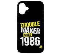 Custodia per iPhone 16 Plus Trouble Maker since 1986 - Anno di nascita scherzo sarcastico