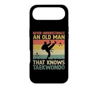 Custodia per iPhone Air Mai sottovalutare un vecchio che conosce il taekwondo