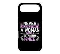Custodia per iPhone Air Never Underestimate A Woman With A Titanium Knee Replacement