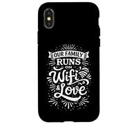 Custodia per iPhone X/XS Our Family Runs on WiFi & Love, tipografia citazione divertente