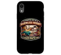 Custodia per iPhone XR È iniziato come un hobby innocuo divertente quilting cucito