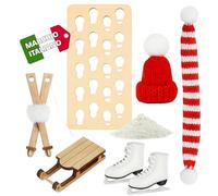D&O Nature Products Detox Organica Elf on The Shelf, Elfo Dispettoso, Scherzi Elfo Natale Kit - 7 Accessori - Mini Slitta, Sci, Pattini, Berretto, Sciarpa, Stencil e Neve Artificiale