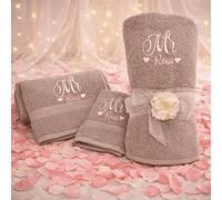 D&Vlab Kit Set Completo asciugamani da bagno 3 pezzi Telo viso bidet Personalizzate Ricamate con Nome - Spugna di Puro Cotone Idrofilo beige - Idea Regalo per lui e lei Albergo MR e MRS corsivo (MR.)