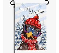 Dacawin Hello Winter Garden Flag Cute Cool Chicken in Red Hat & Goggles Yard Flags Welcome Holiday Snowflake Pine Tree Scarf House Banner per la decorazione esterna 30,5 x 45,7 cm