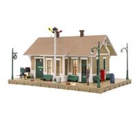 Dansbury Depot Building Built-N-Ready N Scale Woodland Scenics