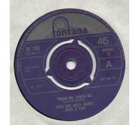 DAVE DEE DOZY BEAKY MICK AND TICH - DAVE DEE DOZY BEAKY MICK AND TICH - TOUCH ME - 7" VINYL