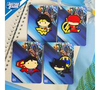 DC Eroe Distintivo, Spilla Con Carattere Q-Version Della Justice League Versatile Accessorio Di Moda Kawaii In Metallo Per Abbigliamento E Decorazione Borse [Ufficialmente Concesso In Licenza] DM-JLB-