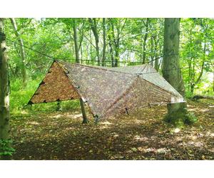 DD Tarp PRO 3 x 3 m MC Camo con 21 punti di fissaggio e fibbie per il collegamento camuflaje