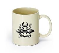 DEBINGY ceramica Tazza in ceramica per casa e ufficio Polpo surfista con occhiali da surf sulla spiaggia （11oz/320ml） per latte, tè, cola, acqua Giallo chiaro