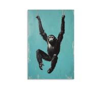 Decorazione artistica da parete moderna da appendere, motivo: Gibbon pende da un ramo sottile sopra uno sfondo color foglia di tè, braccia lunghe come una calligrafia nell'aria. Decorazione artistica