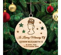 Decorazione per albero di Natale con nome della regina Elisabetta II, in legno, con nome inciso, per familiari e amici