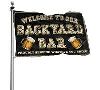 Decorazione per bar sportivo Benvenuto nel nostro bar sul retro che serve con orgoglio qualsiasi cosa porti bandiera, divertente decorazione estiva per dormitorio per la casa (152 x 244 cm)