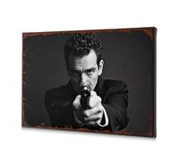 Decorazione primaverile con un uomo vestito che punta una pistola. Quadro decorativo su tela per bagno, decorazione da parete per soggiorno (30 x 40 cm)