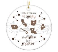 Decorazioni Natalizie Casa Quando sei una famiglia, le miglia non contano, miglia di distanza, lontananza, famiglia, amici, fratelli, sorelle, mappa dello stato, ornamento acrilico, ciondolo acrilico