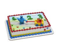 DecoSet Sesame Street Let's Play Cake Topper, decorazione per torta di compleanno in 2 pezzi con Cookie Monster ed Elmo in un carro a ruota liber
