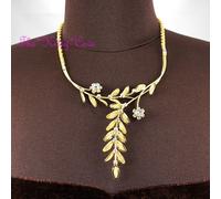 Delicato Oro Pizzo Rete Fiore Floreale Ballo da Sposa Collana con /