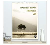 Der Gardasee im Norden - Familienplaner 2026 (hochwertiger Premium Wandkalender 2026 DIN A2 hoch), Kunstdruck in Hochglanz: Genießen Sie das ... Ihnen 5 Spalten zum Eintragen zur Verfügung.