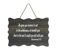 Deuteronomy 8:16 He Gave You Manna to Eat in The Wilderness, to Humble You That in The End It Might, cartello di benvenuto in legno rustico per portico anteriore porta aula Coffee Club Targa in legno