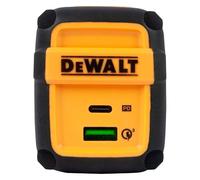 DeWALT Caricatore da parete Europa PD a 2 porte 49,5 W una porta USB C e una porta USB A Qualcomm® Quick Charge™ 3.0. Offre una velocità di ricarica 2,5 volte più veloce per dispositivi potenti grazie