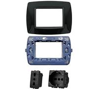 Di Tutto Per Tutti® Set Completo 4 Pezzi Living Light Compatibile, 1 Placca 3 Posti, 1 Supporto 3 Posti, 1 Shuko 2P + T e 1 Presa Bipasso 2P+T 16A 250V, Nero