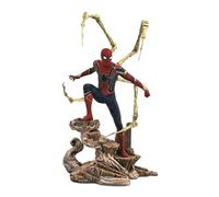 Diamond Select Toys Marvel Gallery: Avengers Infinity War - Iron Spider-Man PVC Diorama (JUN182325)
