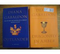 Diana Gabaldon 2 book set: Outlander & Dragonfly in Amber