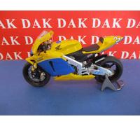 Die cast 1/12 Modellino Moto Honda RC211V 2004 Max Biaggi