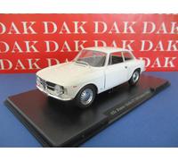Die cast 1/24 Modellino Auto Alfa Romeo Giulia GT 1300 Junior 1966