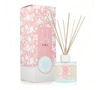 DIFFUSORE PROFUMATO YARA 100ML (Profumo per la casa) Note di testa: Orchidea, Eliotropio, MandarinoNote di cuore: Accordo gourmand, Frutti tropicaliNote di fondo: Vaniglia, Muschio, Sandalo- Diffusore