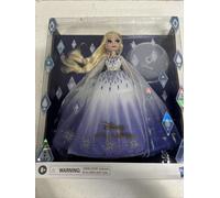 Disney Princess Style Series, bambola Holiday Elsa, accessori per fashion doll, da collezione, giocattolo per bambini dai 6 anni in su