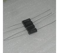 Dispositivi elettronici 630V 103J 0.01UF 10NF 630VDC Corpo nero Accoppiamento assiale Condensatore a film 1 pz