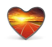 Distintivo a forma di cuore con pista da corsa al tramonto-lega di alluminio, spilla per San Valentino, spille per giacche, zaini e altri vestiti