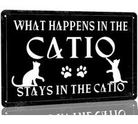 Divertente cartello per la casa dei gatti, "Ciò che accade nel catio resta nel catio", cartello in metallo, decorazione da parete per animali domestici, cartello vintage per la casa, cartello per aman