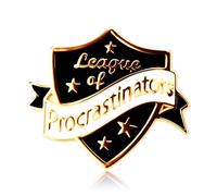 Divertente regalo per ragazzi ragazze spilla pin per donne uomini lega dei procrastinatori smalto pin distintivo per migliori amici novità compleanno regali di Natale per colleghi, figlia, figlio