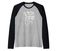 Divertente sulla mia Strada per spendere i Regali dei Soldi del Marito per la Moglie Idea Maglia con Maniche Raglan