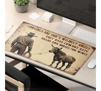 Divertente tappetino per il mouse con scritta "Cowgirls are angels with cowboy hats", aloni e ali. Tappetino per il mouse divertente tappetino per il mouse