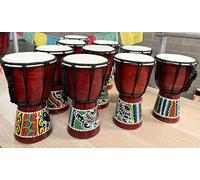 Djembe per scuole e gruppi di giovani. Set di 10 tamburi djembe per bambini alti 20 cm, paga per 9 prendi uno gratis! Disegni misti Great Sound Fair Trade