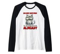 do Not! Disturb! I'm Disturbed Enough Already. Citazioni Divertenti Maglia con Maniche Raglan
