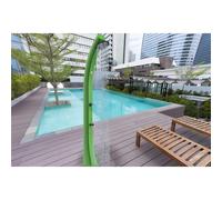 Doccia a Riscaldamento Solare Curva in Polietilene HD SOLE 20x20x h 220 cm - peso 7,7 kg con Lava piedi da 22 Lt max temperatura 38 gradi colore Verde verde