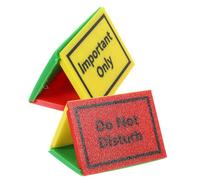 DOITOOL 2 Pezzi Cartello da Scrivania Triangolare stato Ufficio, | Pla, Colori Rosso Verde e Giallo, Montaggio Rapido, per Ufficio e Spazi Condivisi