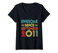 Donna 15th Birthday Idea Awesome Since September 2011 15 Years Old Maglietta con Collo a V