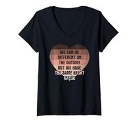 Donna Abbiamo lo stesso cuore BLM African Pride Black History Month Maglietta con Collo a V