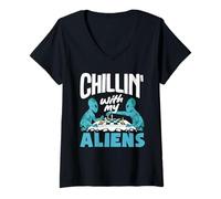 Donna Chillin with My Aliens Halloween Divertente Maglietta con Collo a V
